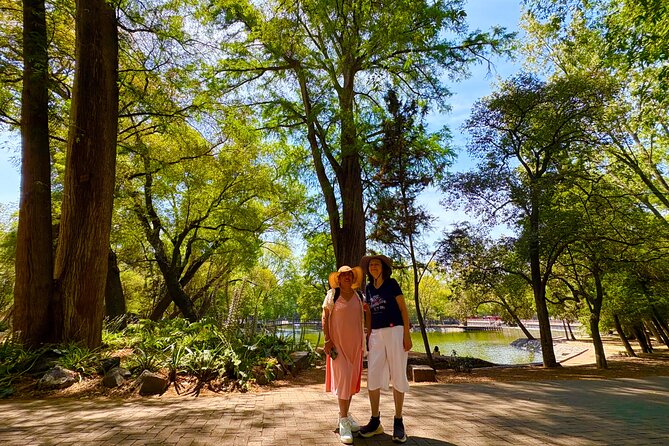 Chapultepec Castle & forest: History, Nature, and Hidden Secrets - Lago Mayor Chapultepec: the Porfirio Díaz lakes with living wildlife
