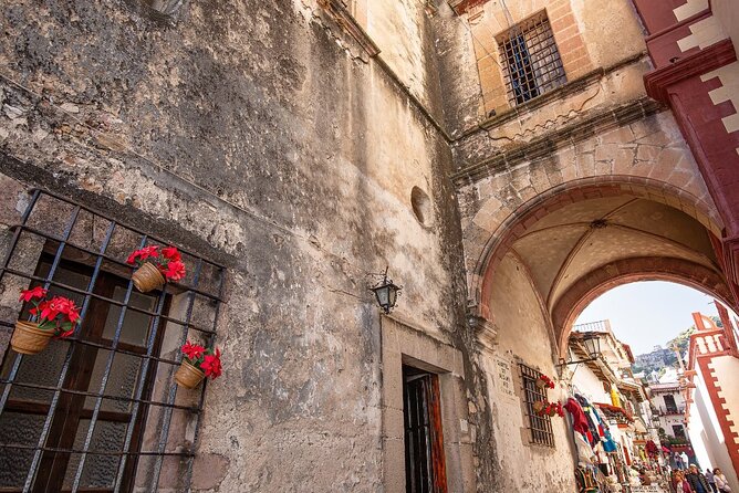 Cuernavaca and Taxco Tour from Mexico City - Who should book this Cuernavaca and Taxco tour?