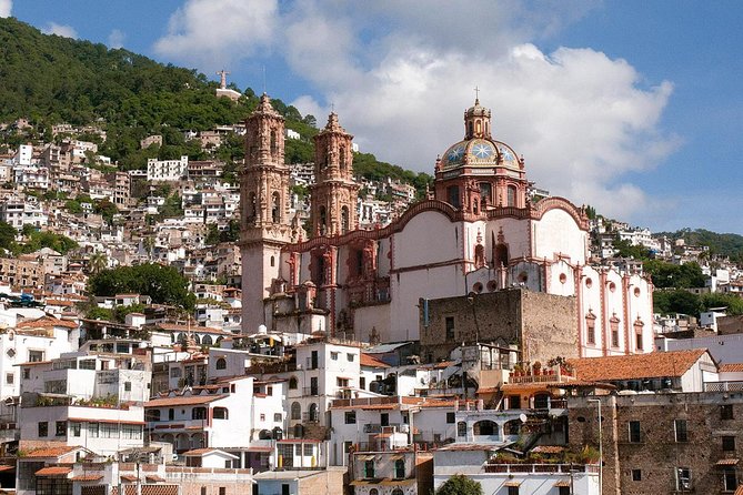 CUERNAVACA & TAXCO (Private) - Taxco stop: Callejoneada by the Zócalo, plus silver-trade showrooms