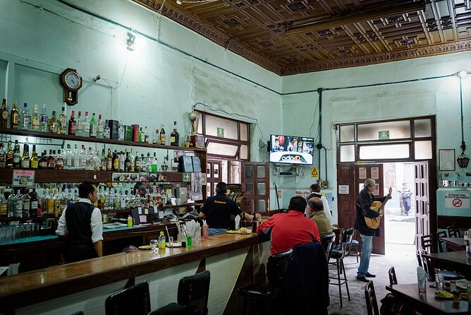 Culinary Secrets of the Centro Histórico - Setting out from Café La Blanca, with a route that makes sense