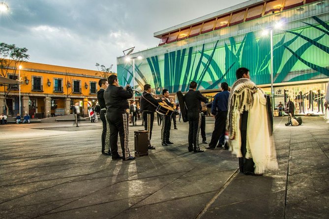 Dinner at a panoramic restaurant and show at Plaza de los Mariachis - A 7:30 pm Evening That Actually Stays on Time