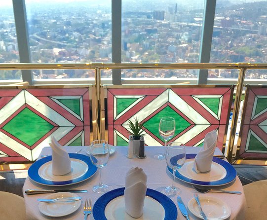Dinner at the Revolving Bellini Restaurant in Mexico City - Service, Guides, and the Human Side of the Experience