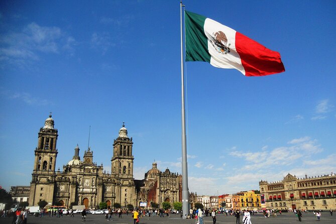 Discover Mexico City: 3-Day Private Guided Tour - Day 1: Teotihuacan, Guadalupe Basilica, and the Centro Historico story