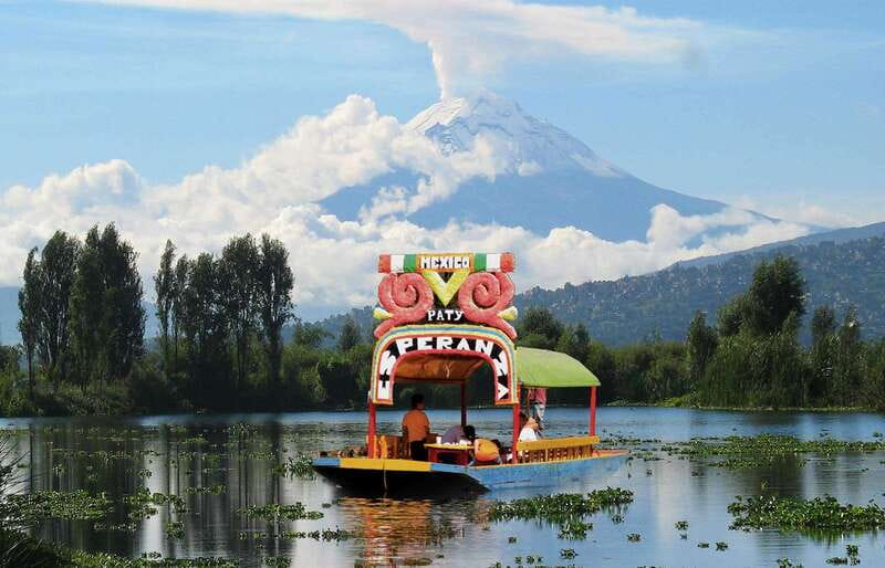 Discover Xochimilco and Coyoacán: Tradition, Music, Culture - Meeting Up at Turibus Tours, Right by the Cathedral