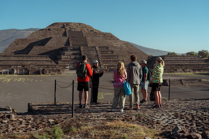 Early & Express Tour Teotihuacan Pyramids - Pickup, meeting point, and the van ride before 8 a.m.