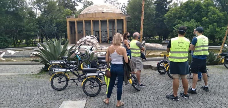 Electric Bike City Tour with a taco stop. - The route at a glance: photo stops plus real neighborhood time