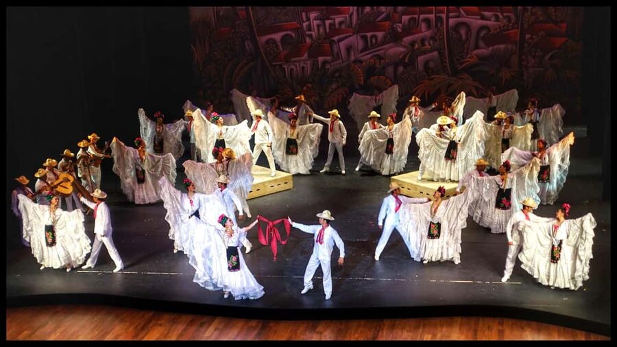 Enjoy the Folkloric Ballet at the Palacio de Bellas Artes - One Hour, Many Regions: What the Dances Really Mean