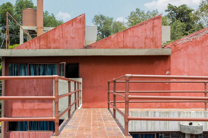 EXCLUSIVE TOUR Casa Estudio Frida Kahlo-Diego Rivera Small Groups - English on site, and how to make it work if you read less Spanish