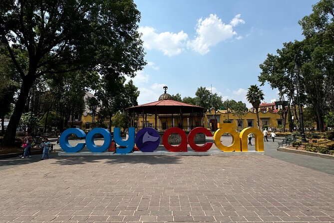 EXCLUSIVE TOUR Frida Kahlo, Coyoacan and Xochimilco - small groups - Should you book it?