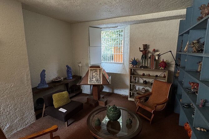 EXCLUSIVE TOUR Luis Barragán Casa Ortega - small groups - The garden spaces: where Barragán’s light turns into atmosphere