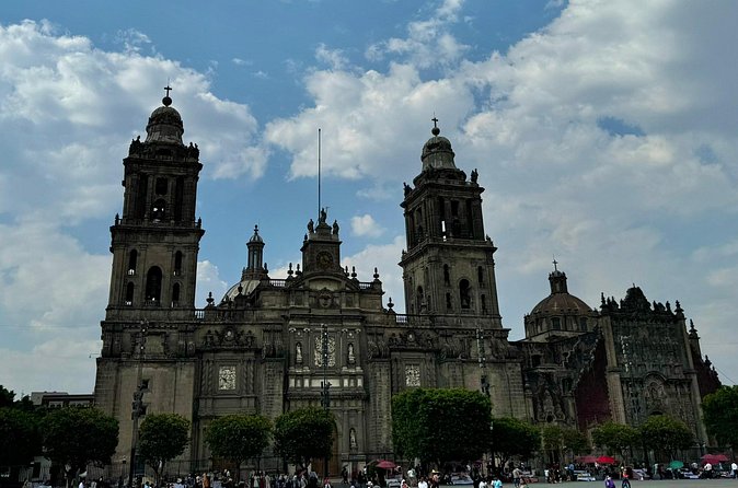 EXCLUSIVE TOUR Metropolitan Cathedral - Small Groups - Your guide experience: why small groups make the difference