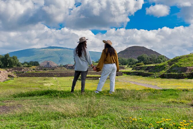 EXCLUSIVE TOUR Teotihuacán - Small Groups - What to Wear and Bring for Teotihuacán Heat and Walking