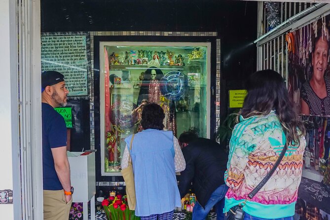Explore the Barrio Bravo of Tepito with local guides - Barrio Bravo streets at Miches: where only locals enter