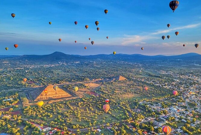 Fly by Teotihuacan Balloon / Private Transportation + Cave Breakfast - Teotihuacan Sunrise in the Basket