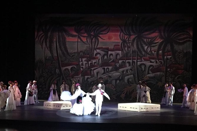 Folkloric Ballet in Mexico City - Getting picked up and dropped back, the easy way