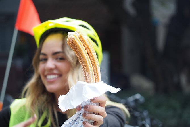 Foodie Lovers And Trendy CDMX E-bike Tour - Roma Food Finish, Plus What the Tour Name Gets Right