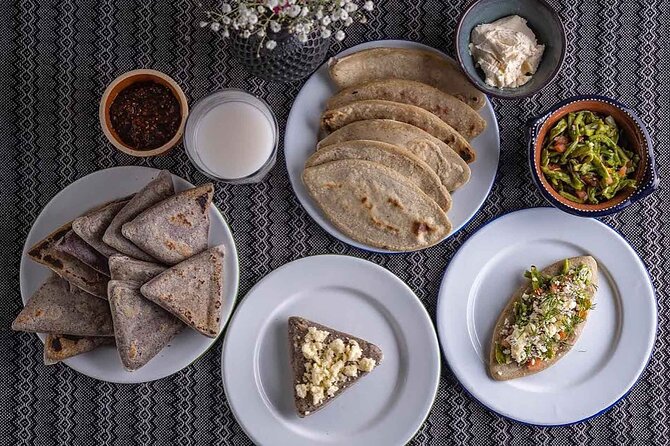 Foodie Tour in Polanco: Mexico Culinary roots! - Stop 4: Avenida Isaac Newton, countryside tribute with Israel Montero and Karina Mejina