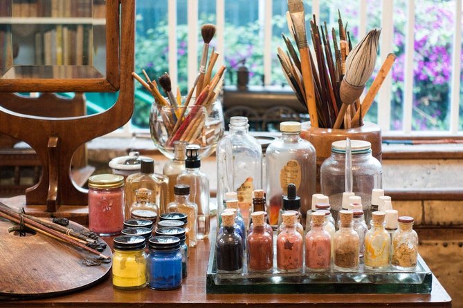 Frida Kahlo Museum and Diego Rivera Studio Tour with Admission Tickets - What to bring, what not to bring, and how to avoid friction