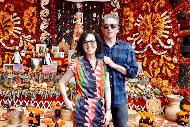 Frida Kahlo Museum & Coyoacán Walking Tour with Art Expert - The guide’s favorite topics: house architecture, Diego, and the meaning of it all