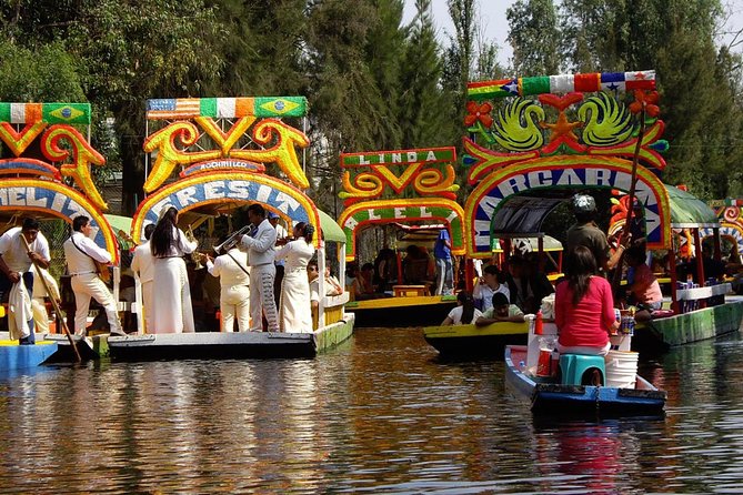 Frida Kahlo's House, Coyoacan and Xochimilco - All Day Tour - Estadio Azteca and Platería Rafael: the side stops that can either help or distract