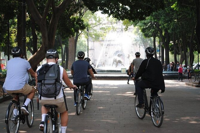 Frida Kahlo VIP - Bike & Churros [Museum Tickets Included] - Meeting point and the bike logistics that matter