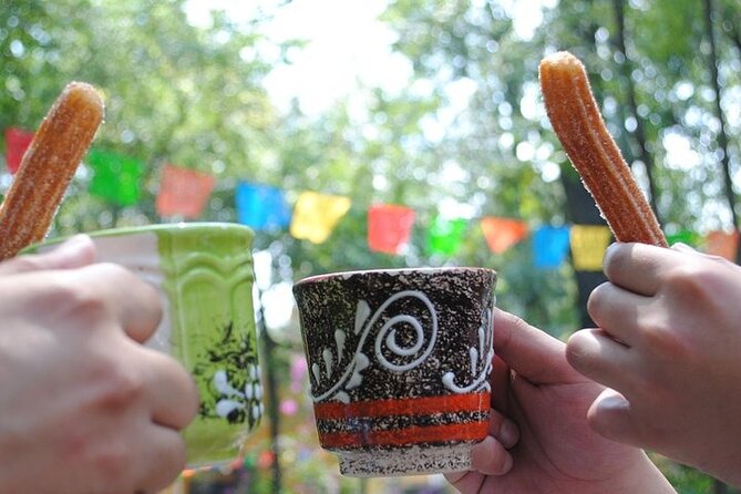 Frida Kahlo VIP - Bike & Churros [Museum Tickets Included] - Jardín Centenario: the start that sets the mood