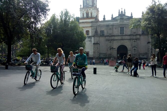 Frida's Heart Guided Biking Tour in Coyoacán - Snacks and street food: the included break that helps you enjoy the route