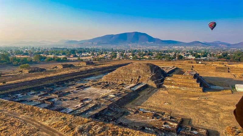 From CDMX: Hot air balloon ride, guided visits to Teotihuacan and Guadalupe - The traditional fiesta ending: why the wrap-up matters