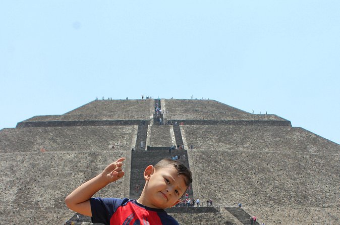 From cdmx: Teotihuacan and Basilica of Guadalupe all inclusive - What the guide does really well on this route