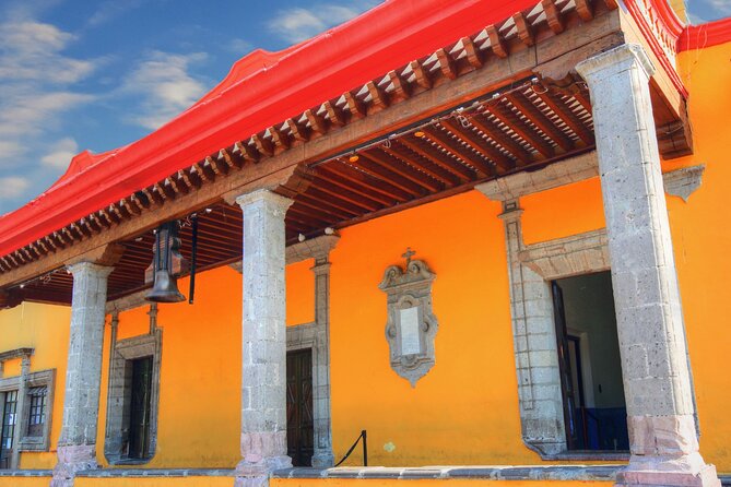From cdmx: Tour in Coyoacan and Xochimilco all inclusive - Coyoacán on Foot: Squares, Churches, and Frida and Diego Context