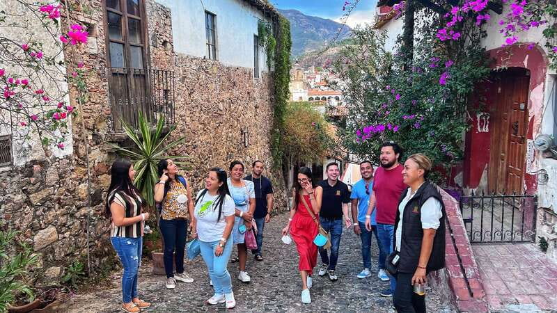 From Mexico City: 10-Hour Cuernavaca and Taxco Tour - Mexico City to Cuernavaca, the early start that sets the tone