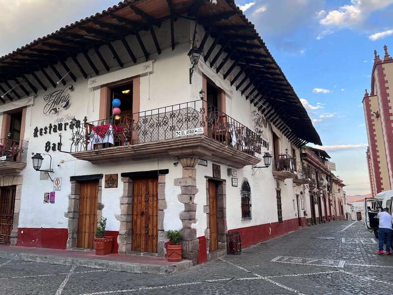 From Mexico City: 10-Hour Cuernavaca and Taxco Tour - Sunset near Taxco’s main plaza: the payoff moment