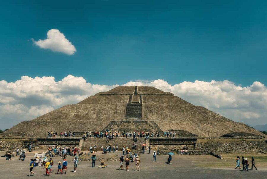 From Mexico City: Expedition with Early Access to Teotihuacan - Why this 6:20 am departure feels smarter than going later