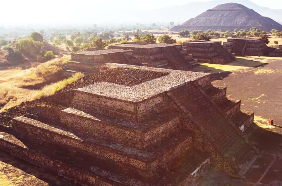 From Mexico City: Expedition with Early Access to Teotihuacan - Traditional village workshop, obsidian art, and the souvenir factor