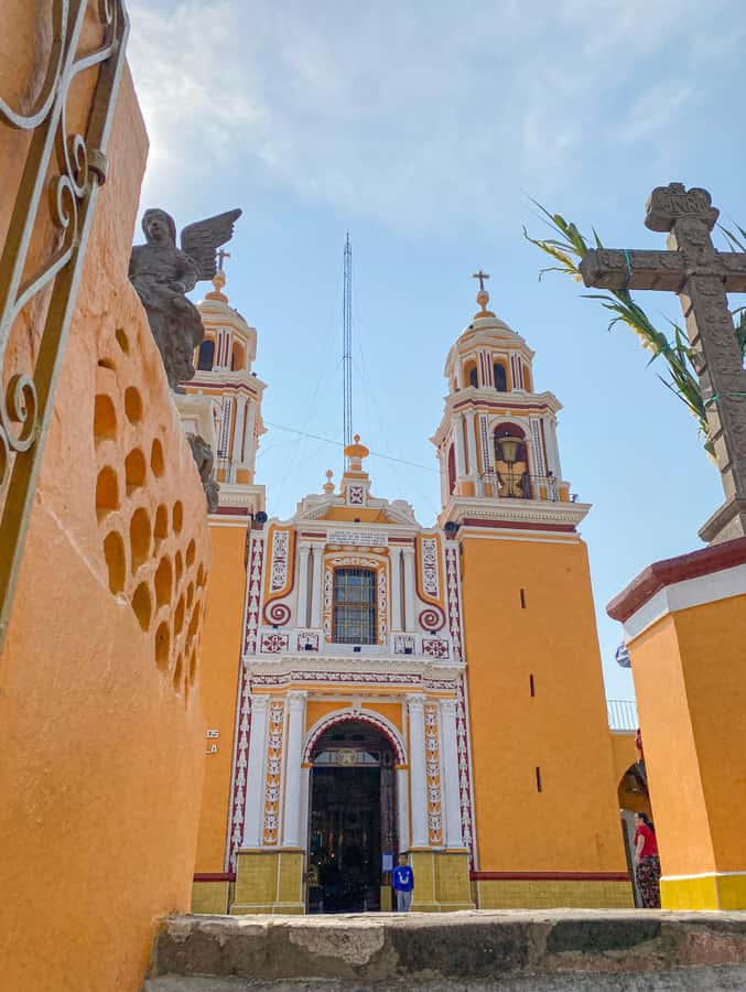 From Mexico City: One-day adventure: Puebla, Cholula, and Tonantzintla - Lunch in Puebla: Chiles en Nogada and Cemitas on Your Schedule