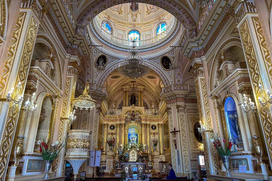 From Mexico City: One-day adventure: Puebla, Cholula, and Tonantzintla - Getting Out of Mexico City: Morning Pickup and Road Time