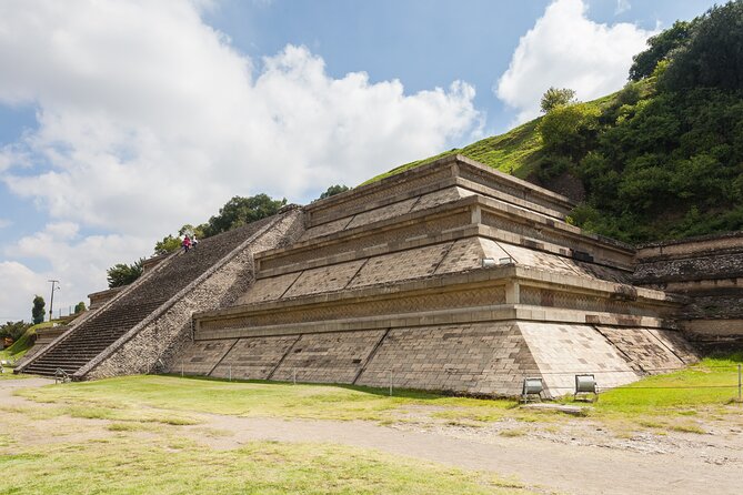 Full Day Puebla and Cholula Tour in Mexico City - Tonantzintla Church and El Parian Market: Where the Day Turns Social