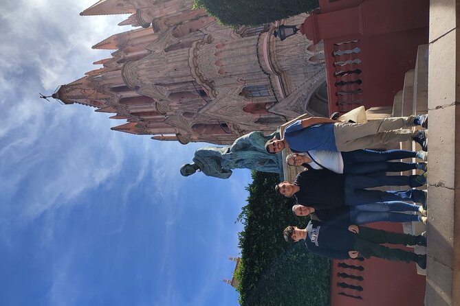Full Day: San Miguel de Allende - Parish of Santiago Apostol: The Facade and Tower Photo Mission