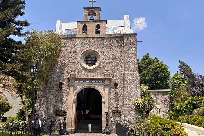 Full Visit of the Virgin of Guadalupe's village in private tour - The saint area and Juan Diego story you can actually connect to the buildings