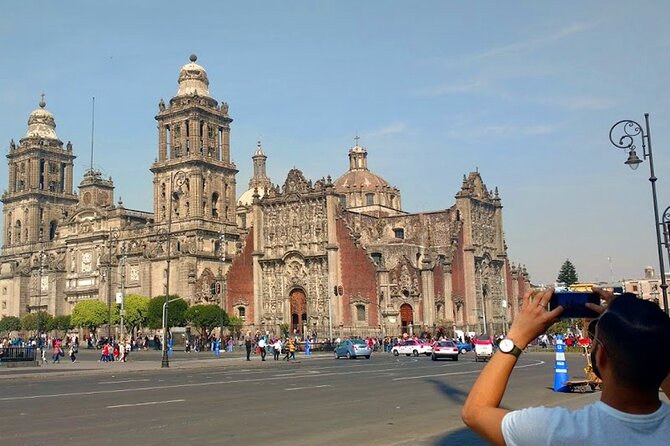 Gay Side of History through Plazas & Temples - Your guide and why the route feels like more than a checklist