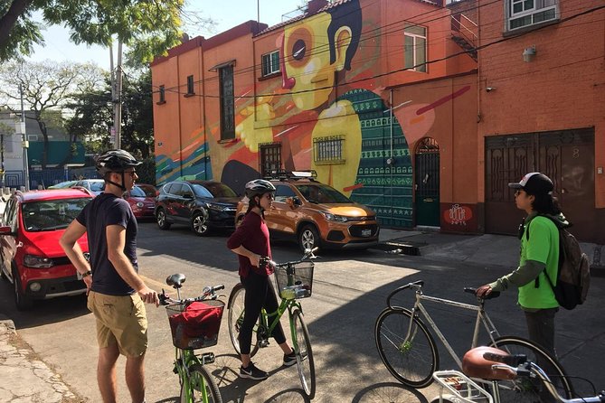 Graffiti & Urban Art Biketour w/ taco stop - Getting Started Near San Miguel Chapultepec at 10:00