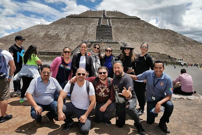 Group reduced to Pyramids of Teotihuacan and Basilica of Guadalupe - Plaza de las Tres Culturas and Santiago Tlatelolco, where Mexico shows three lives