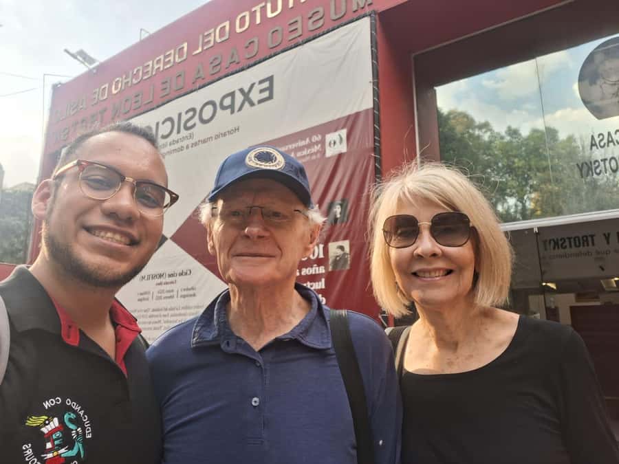 Guided Tour Coyoacan neighborhood and Leon Trotsky Museum - San Juan Bautista Parish and the church stops that set the tone