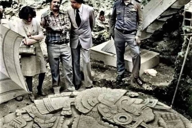GUIDED TOUR PLUS in RUINS "TEMPLE MAJOR" with OFFICIAL GUIDES - Museo del Templo Mayor ruins: astronomy, myth, and the viewpoint moment
