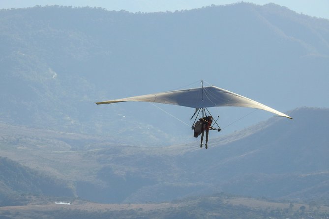 Hang gliding in Valle de Bravo - Why Hang Gliding in Valle de Bravo Feels Worth It