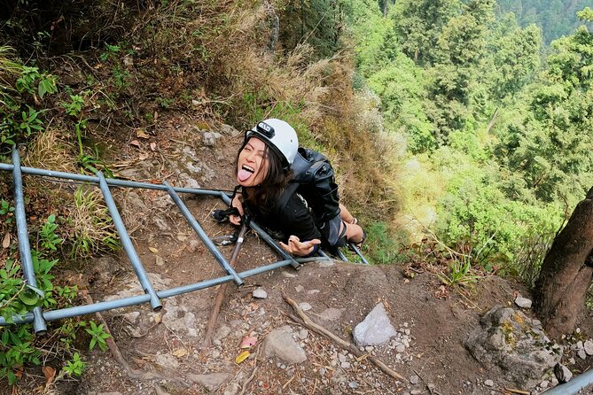 Hiking to the Puerta del Cielo Viewpoint in Mexico City - The ladder climb: the reason this tour feels like an adventure