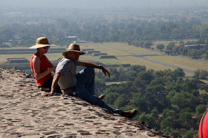 Historical downtown Mexico City & Teotihuacan Pyramids Mezcal tasting - Palacio Nacional and the Cathedral Area: Panoramic Stops With Power