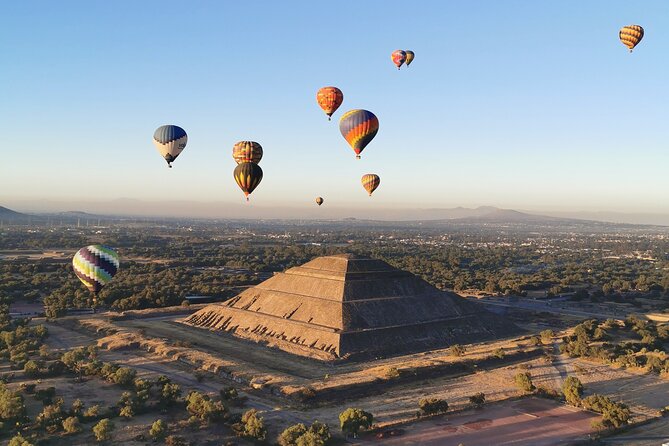 Hot Air Balloon Flight over Teotihuacán - Why flying over Teotihuacán feels different at dawn