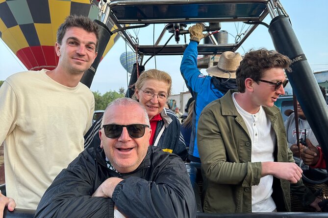 Hot air Balloon ride in Teotihuacan & breakfast in “La Gruta” - Balloon port prep: coffee, cookies, and seeing the crew at work