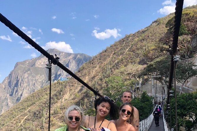 Incredible Tolantongo Grottoes from CDMX - Lunch and Food Reality: Plan for Cash and Timing